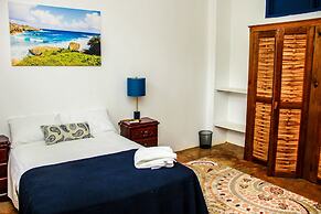 Sunshine Lodge- Your Home Away From Home