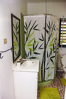 Sunshine Lodge- Your Home Away From Home