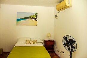 Sunshine Lodge- Your Home Away From Home