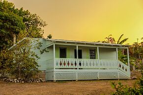 Sunshine Lodge- Your Home Away From Home