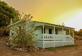 Sunshine Lodge- Your Home Away From Home