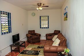 Sunshine Lodge- Your Home Away From Home