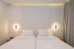 Parkside Boutique Furnished Apartments