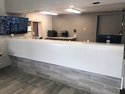 American Inn & Suites