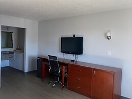 American Inn & Suites