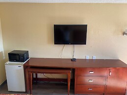 American Inn & Suites