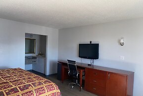 American Inn & Suites