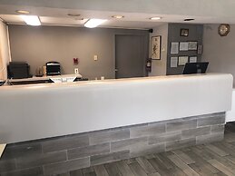 American Inn & Suites