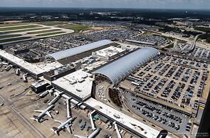 American Inn & Suites