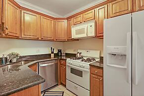 Alluring 2BR Apt in Old Irving Park