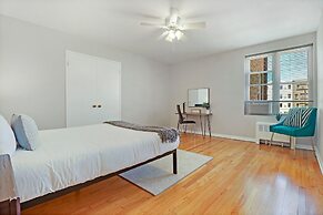2BR Modern & Comfy Apt in Rogers Park