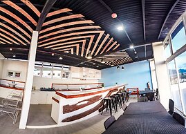 A&A ABE BAYFRONT INN