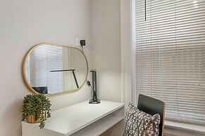 1BR Calm & Cozy Apt in Lincoln Square