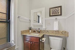 1BR Calm & Cozy Apt in Lincoln Square