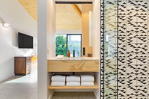 Blackhaus Suites by AvantStay – Modern Comfort in Downtown Palm Spring