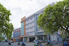 Collection O 91373 M Hotel