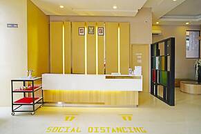 Collection O 91373 M Hotel