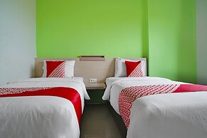 Collection O 91373 M Hotel