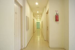 Collection O 91373 M Hotel