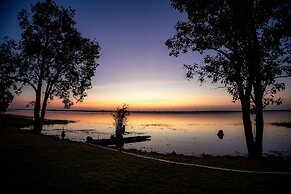 Lake House Naka Cave