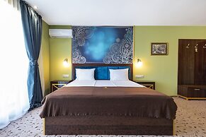 SPA Alchemist Residence
