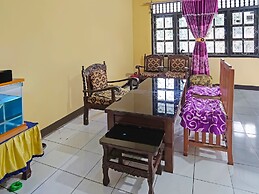 SPOT ON 91910 Arfan HouseNearDanau Ranau