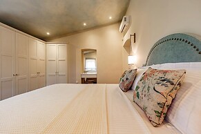 Casa Conti 1840 in Gastouri