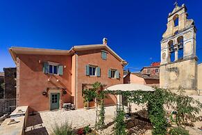 Casa Conti 1840 in Gastouri