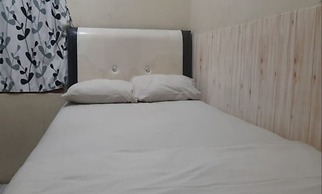 OYO 90706 Kost Alam Jaya Syariah