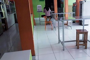 OYO 90706 Kost Alam Jaya Syariah