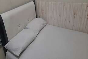 OYO 90706 Kost Alam Jaya Syariah