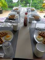 Las Residencias Bed and Breakfast