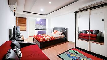 Smile Room at Cibubur Village Apartment