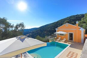 Villa Kalamia in Kalami