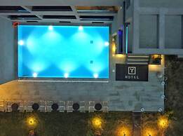 Yakinthos Hotel