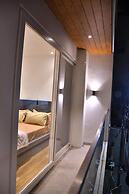 Luxuryhouse-3br-free Car & Driver-balcony-wifi