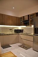 Luxuryhouse-3br-free Car & Driver-balcony-wifi