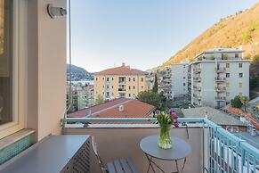 Via Crispi in Como With 1 Bedrooms and 1 Bathrooms