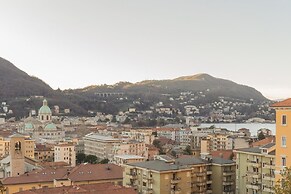 Via Crispi in Como With 1 Bedrooms and 1 Bathrooms