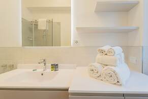 Via Crispi in Como With 1 Bedrooms and 1 Bathrooms