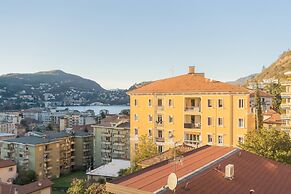 Via Crispi in Como With 1 Bedrooms and 1 Bathrooms