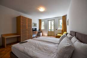 Aquazzurra Resort & Aparthotel