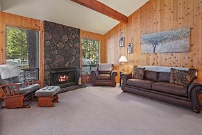 14 Mt Hood Lane 3 Bedroom Home by RedAwning