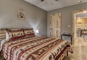 Uwohali - New 3 Bedroom 2 1/2 Bath - New Construction! 3 Cabin by Reda