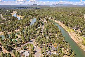 110 Crane 5 Bedroom Home by RedAwning