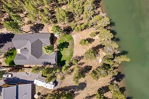 110 Crane 5 Bedroom Home by RedAwning