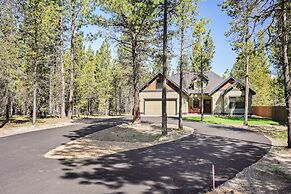 110 Crane 5 Bedroom Home by RedAwning