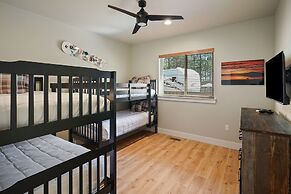 110 Crane 5 Bedroom Home by RedAwning