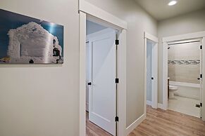 110 Crane 5 Bedroom Home by RedAwning