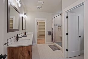 110 Crane 5 Bedroom Home by RedAwning